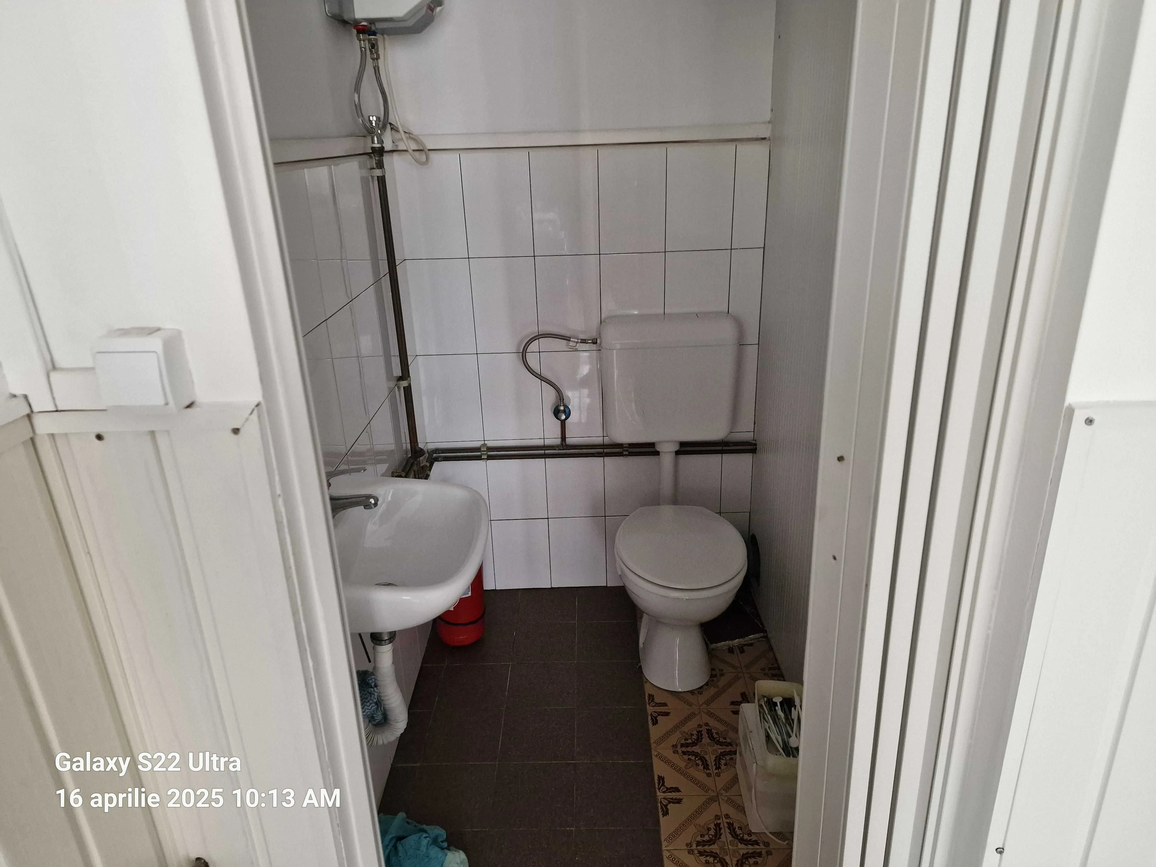 Vand spatiu pentru diferite activitati economice