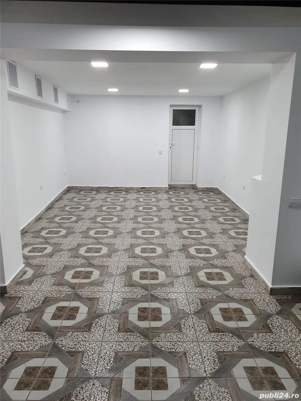 Garaj, spatiu de depozitare, birou, spatiu de productie ultracentral