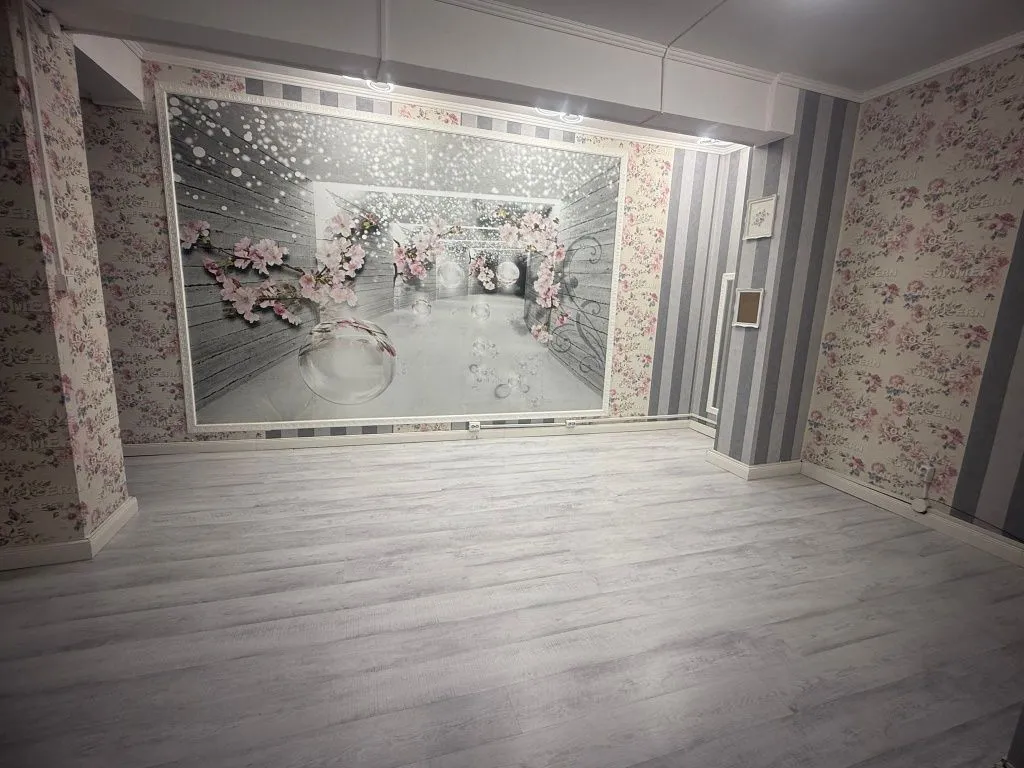 Inchiriez spatiu comercial Rm Valcea