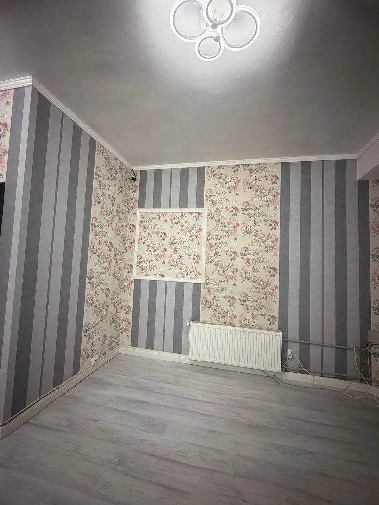 Inchiriez spatiu comercial Rm Valcea