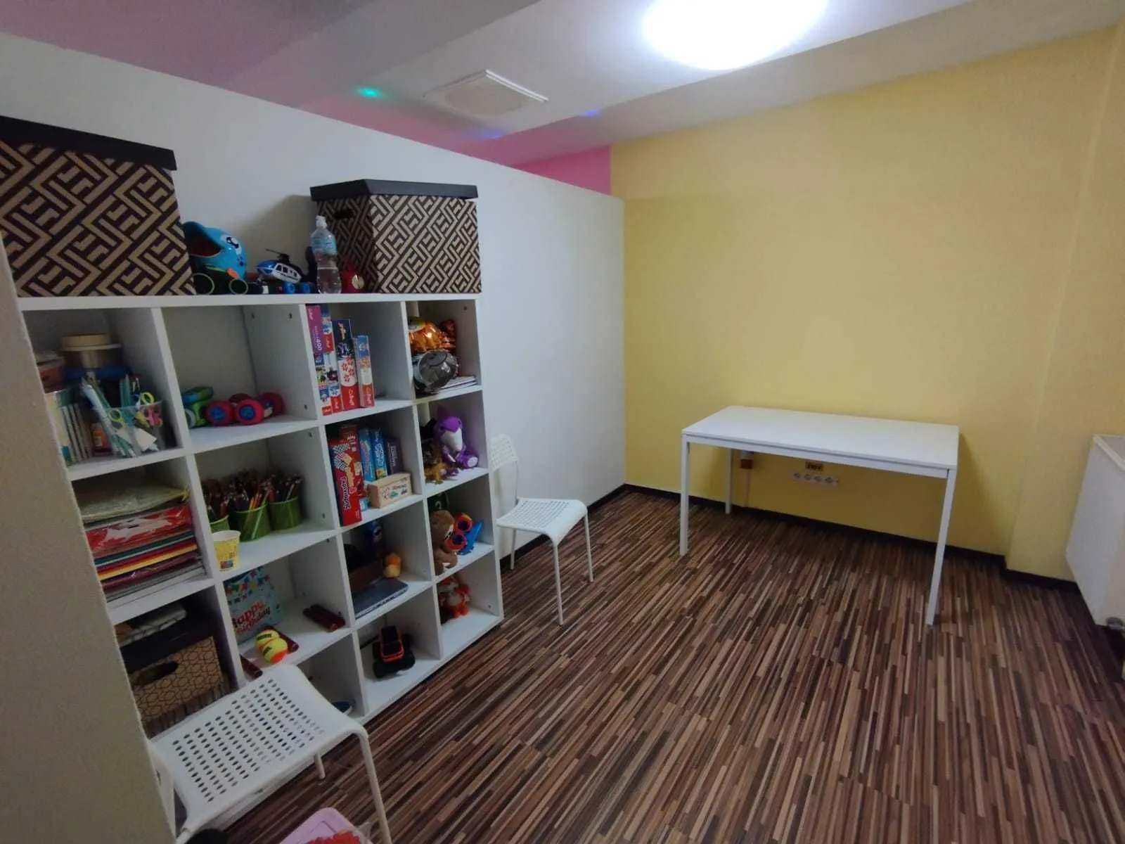 Inchiriez Spatiu comercial 60 mp, Bdul Valea Cetatii nr. 32 in statie