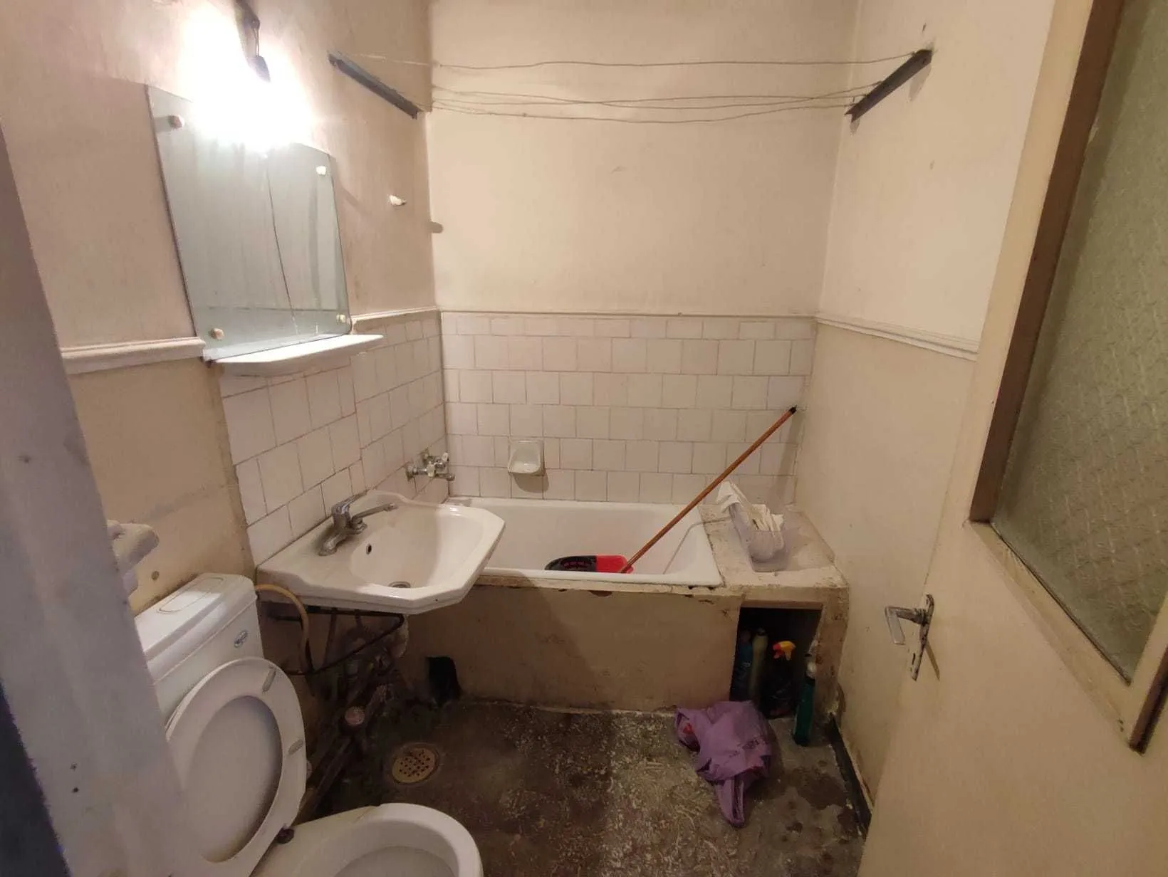 Garsoniera/Apartament cu o camera 26mp Etajul 1 Zona Baza 3 Iasi