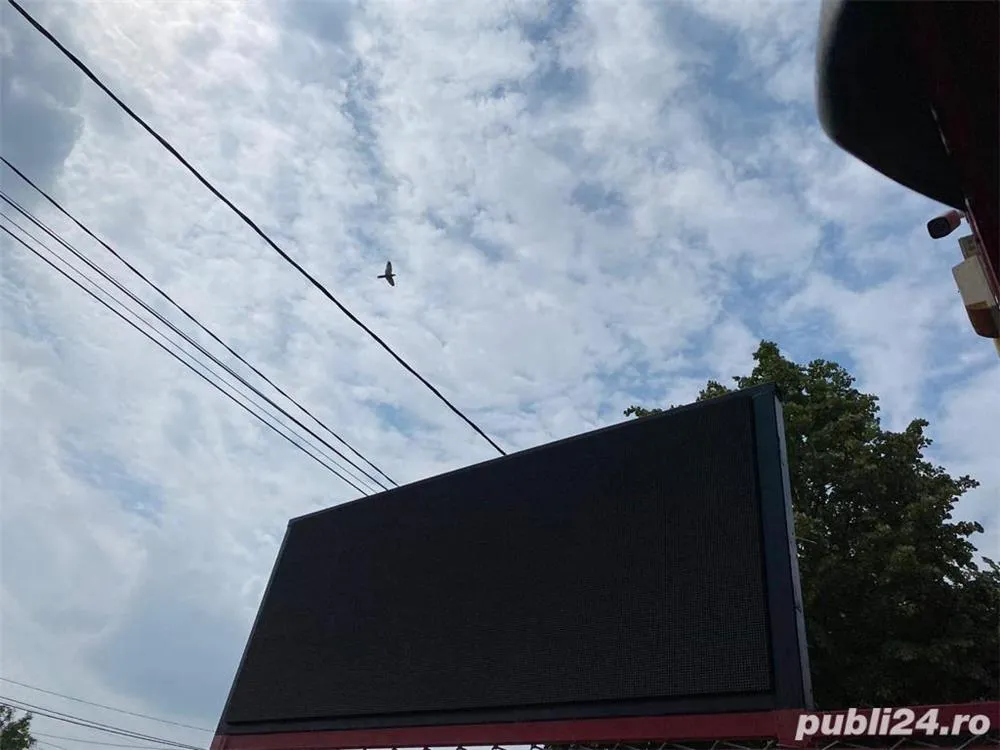 Spatiu comercial tip showroom P+1 400mp situat pe Soseaua Buzaului, nr. 102