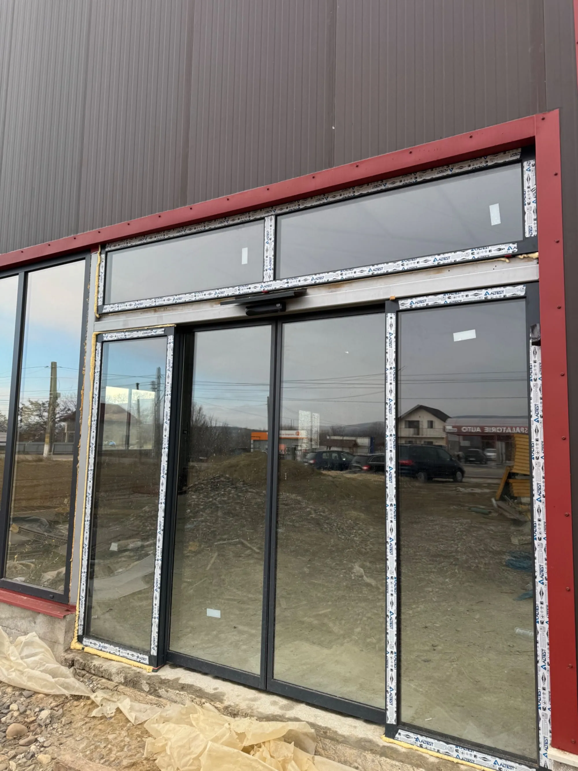 Spatiu comercial Hala de inchiriat in comuna Tibanesti