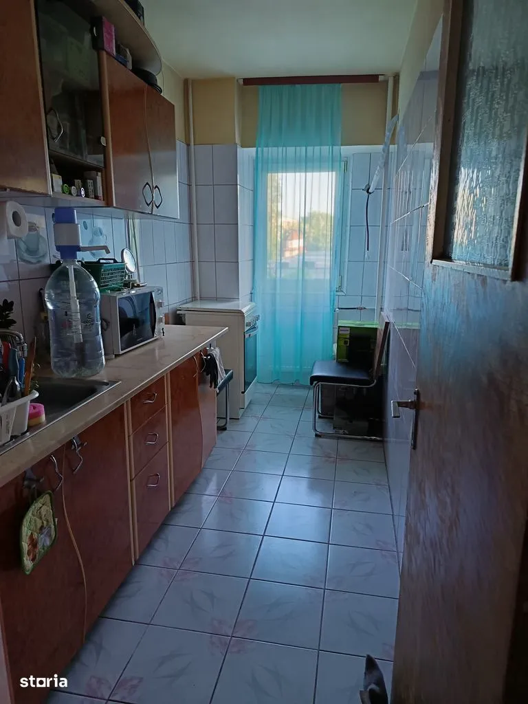 Ofer la schimb gars cf1 cu apartament de 2 cam sau vanzare 76.500Eur.