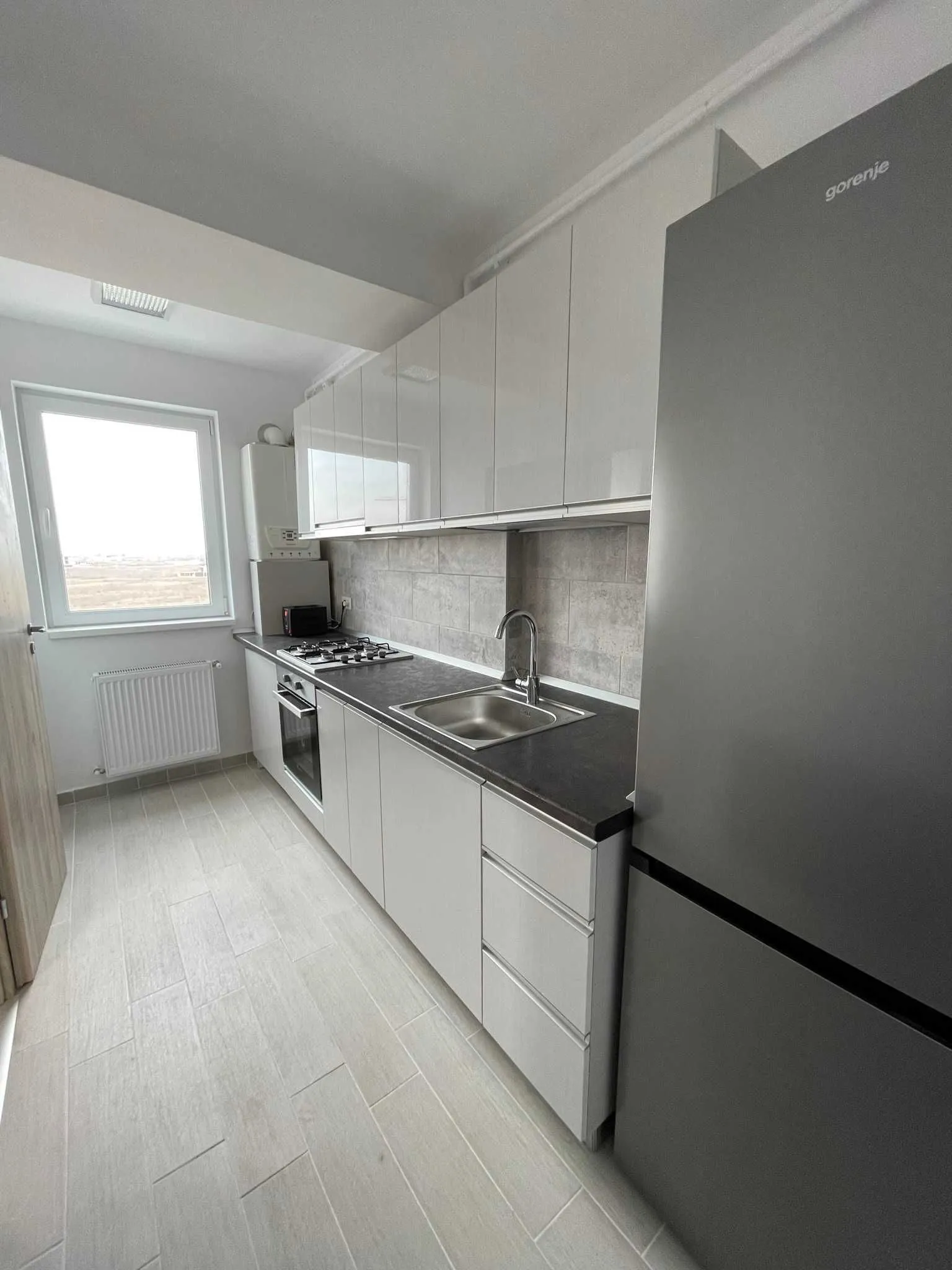 Inchiriez garsoniera in zona Pallady