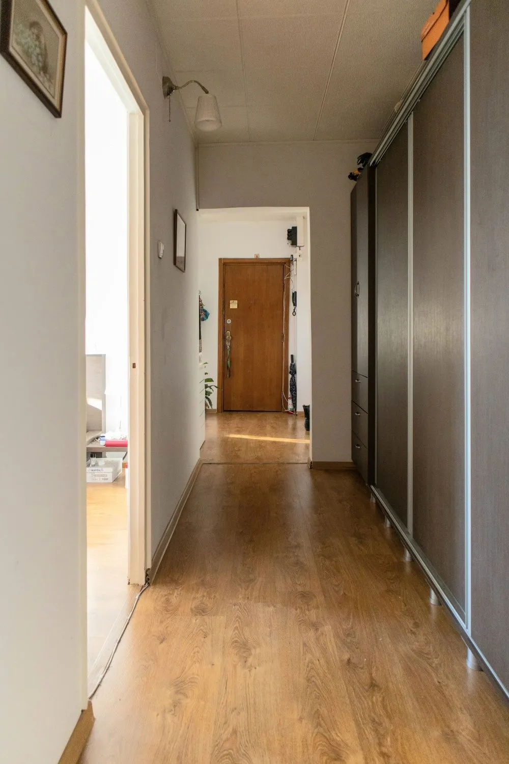 Particular apartament 3 camere zona Titan liceu Dante Alighieri