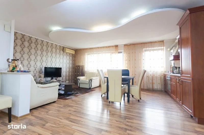 Vanzarea 2 camere. 67 mp situat in spatele fostului Rin Grand Hotel