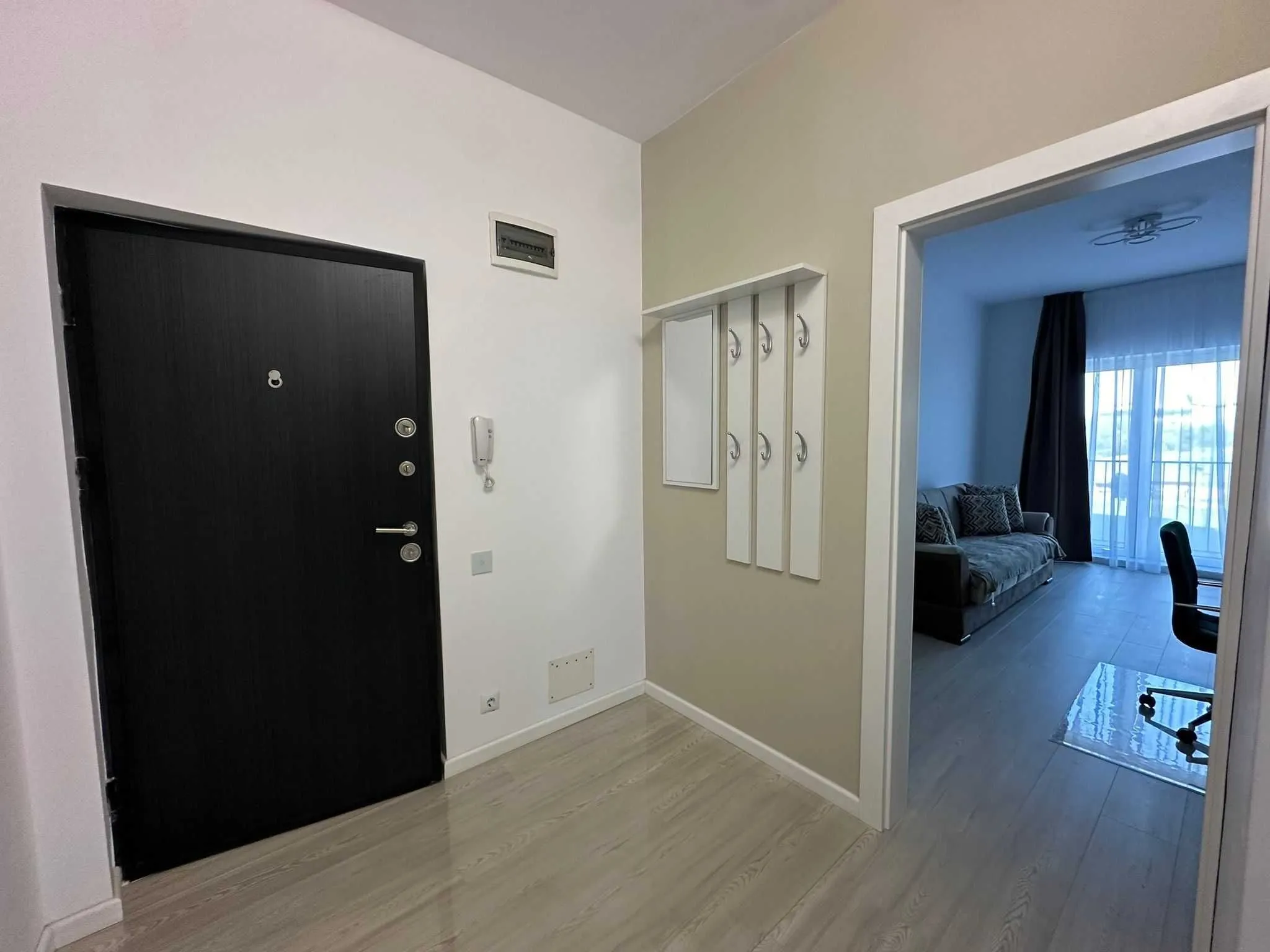 Apartament cu 3 camere si terasa de inchiriat Cartier Buna Ziua