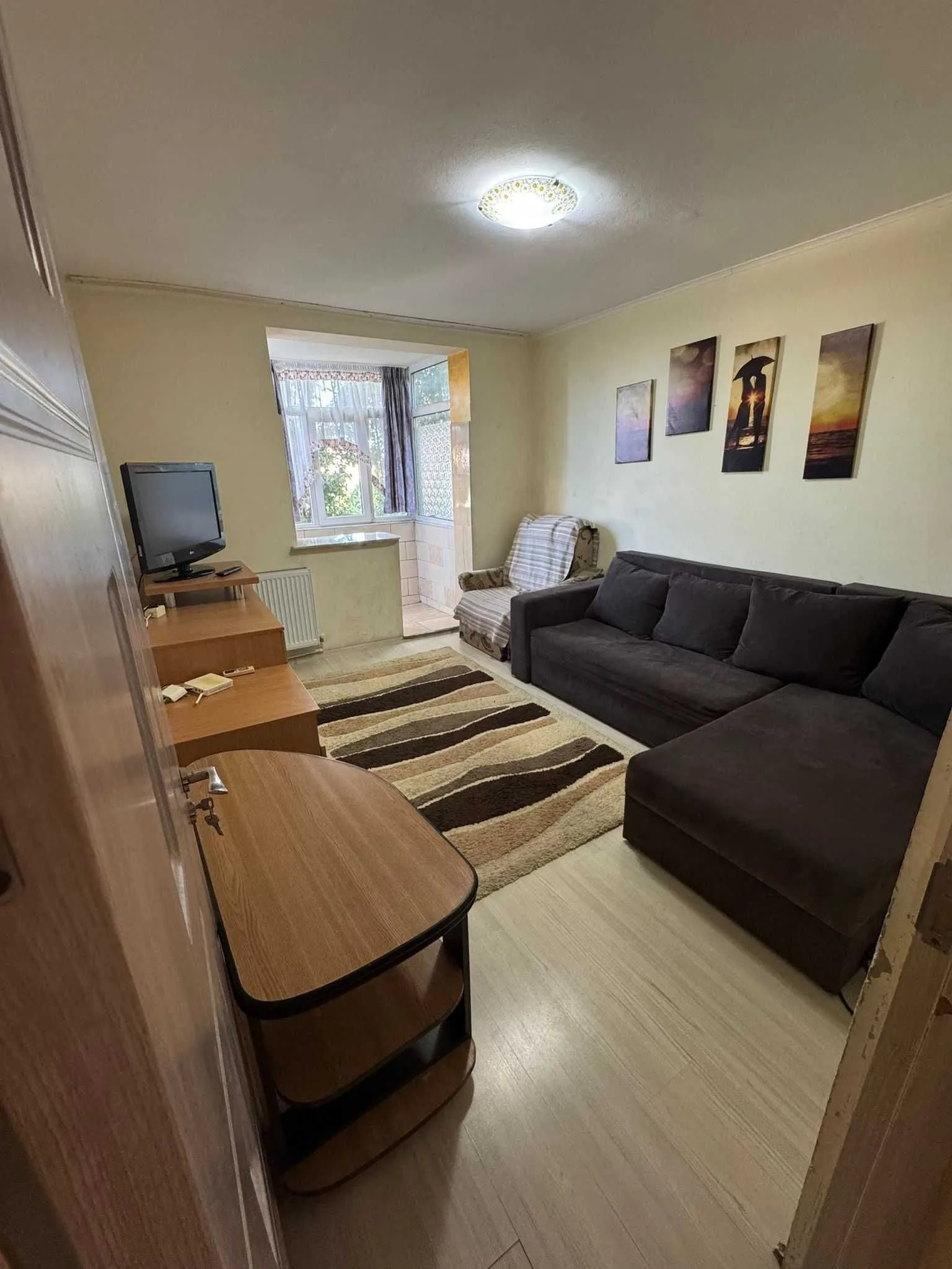 2 camere decomandate Ciresica, etaj intermediar, zona Campus