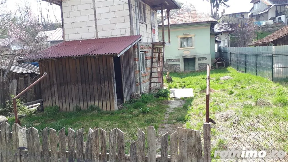 Casa la oras de vanzare