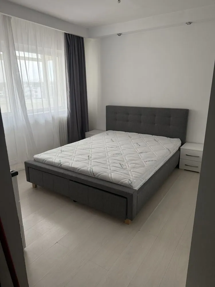 Inchiriez apartament prundu