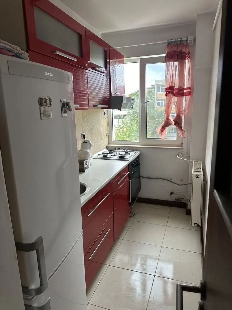 Inchiriez apartament 2 camere Pitesti Craiovei