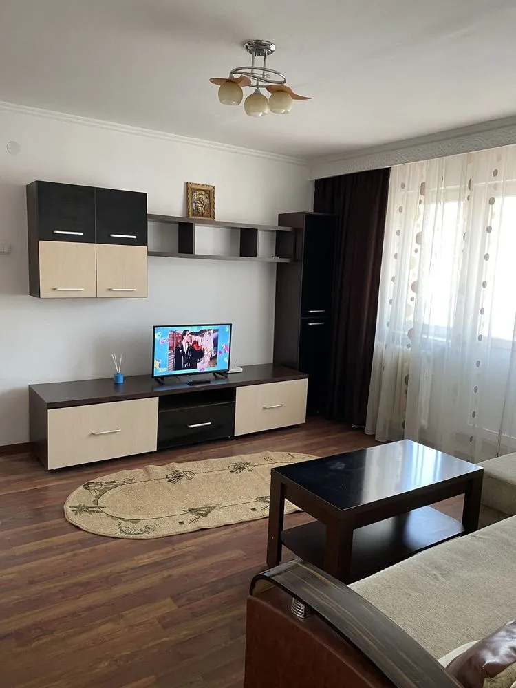 De inchiriat apartament 2 camere Pitesti.