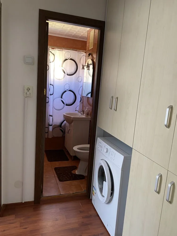 De inchiriat apartament 2 camere Pitesti.