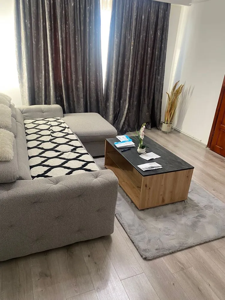 Vand apartament 2 camere