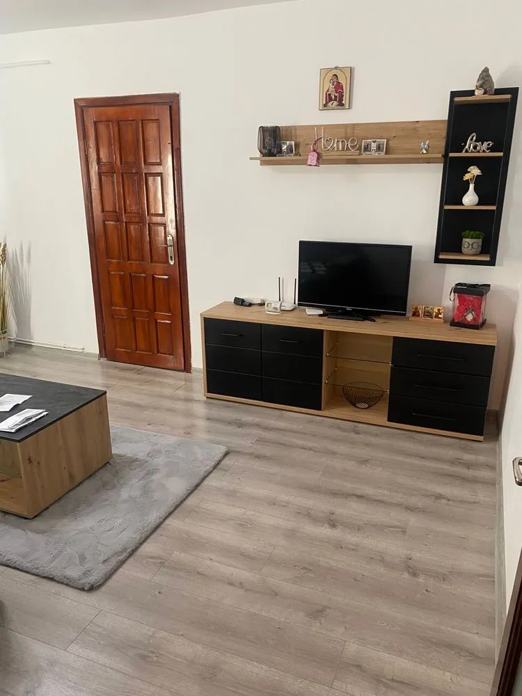 Vand apartament 2 camere