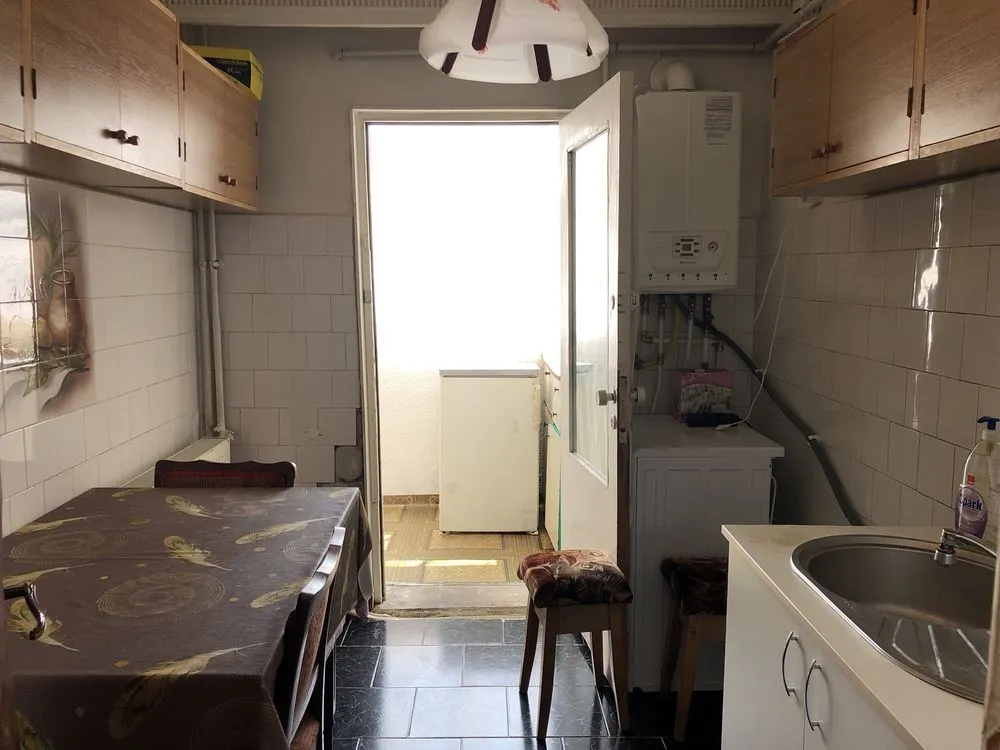 Apartament cu 3 camere decomandat Costesti Arges