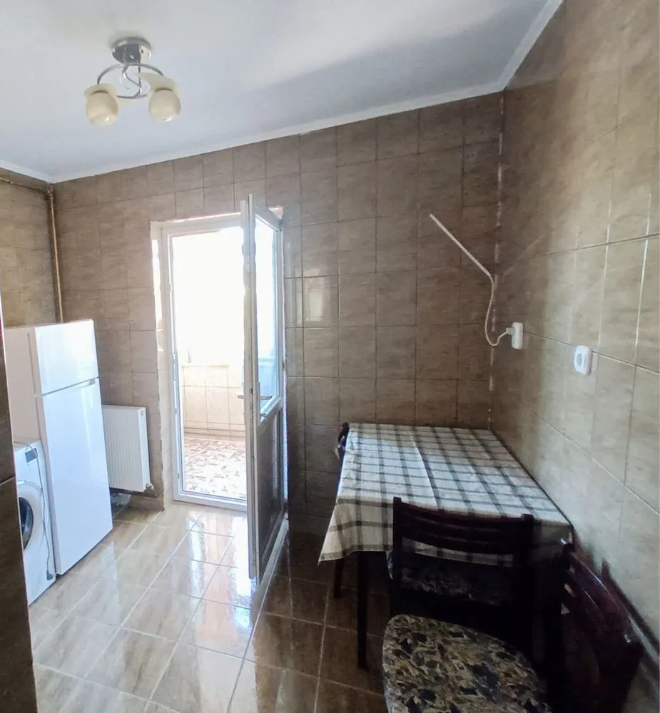 Inchiriez apartament cu doua camere Mioveni