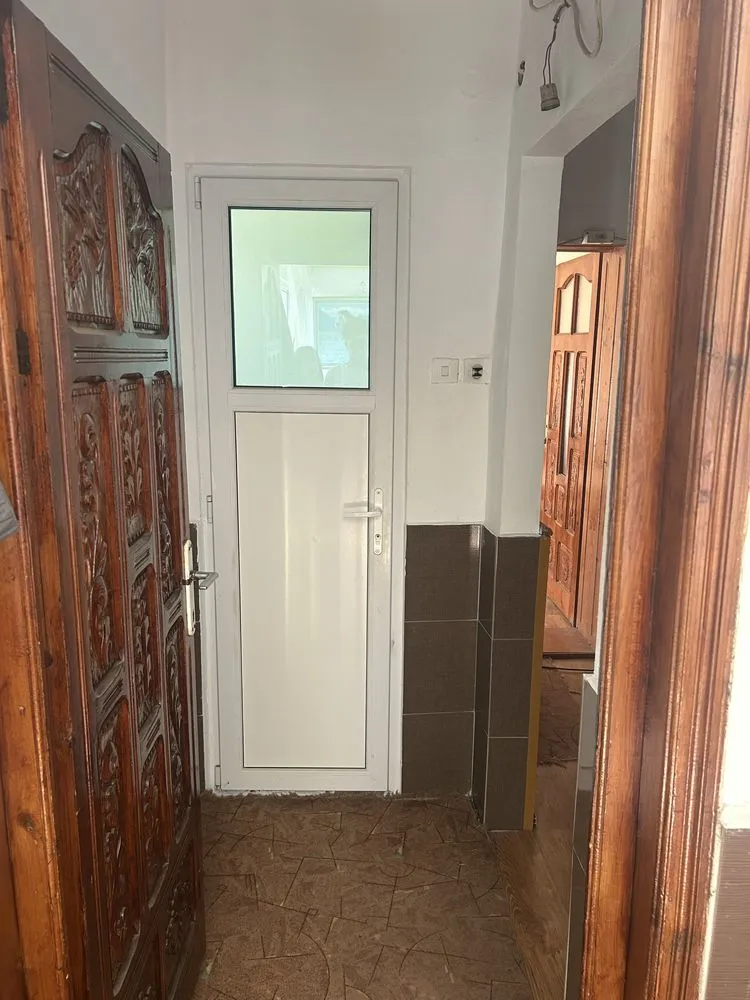 Vand apartament zona Cateasca