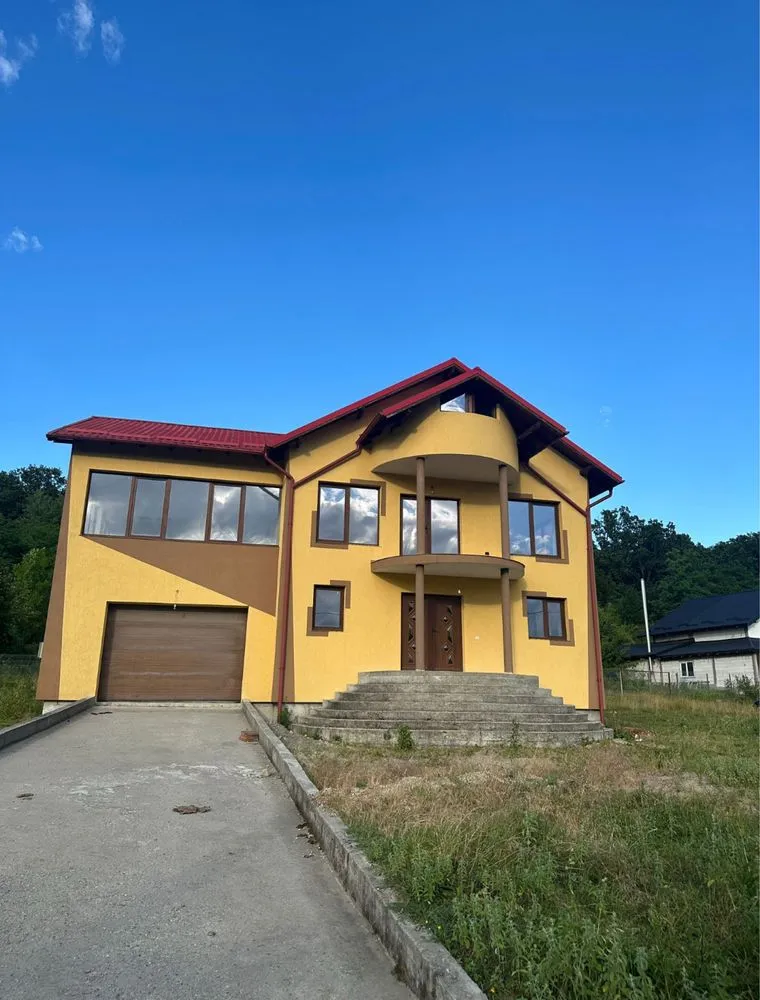 Vila moderna cu vedere panoramica, aproape de oras