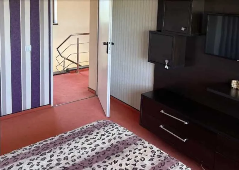 Casa Smeura 210 mp Curte 750 mp Terasa+Jacuzzi Sm