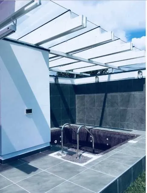 Casa Smeura 210 mp Curte 750 mp Terasa+Jacuzzi Sm