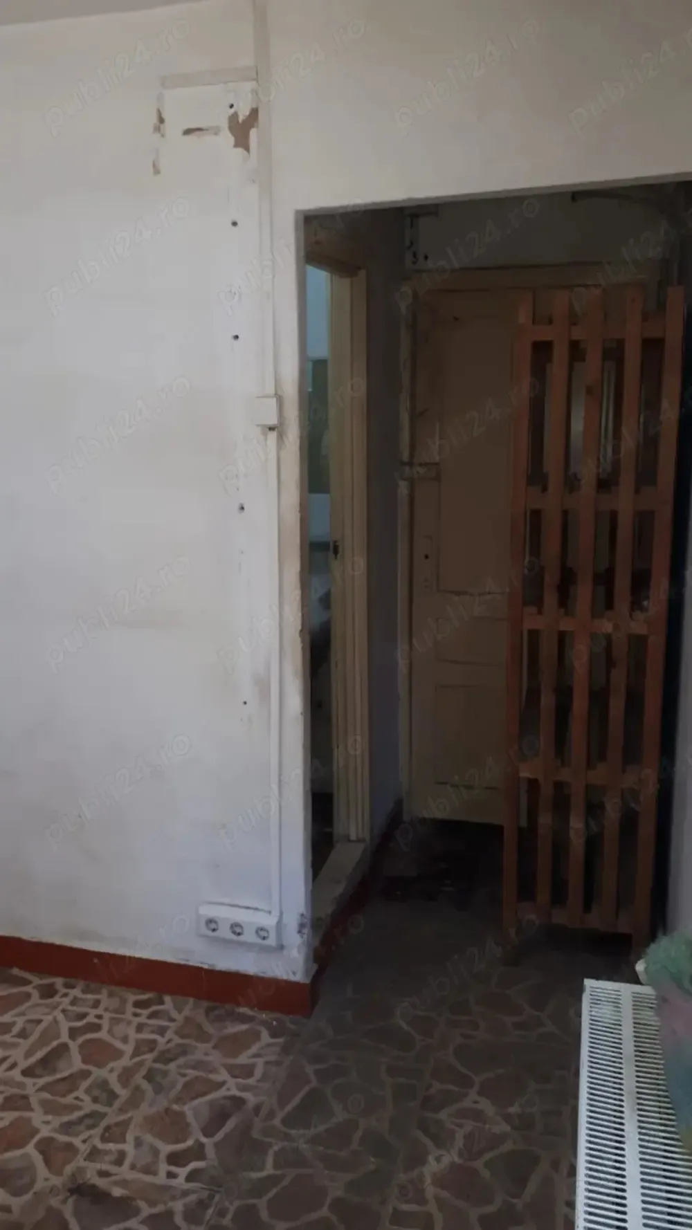 Vand spatiu comercial in garsoniera confort.3 zona Fortuna (str Predeal bloc G1)