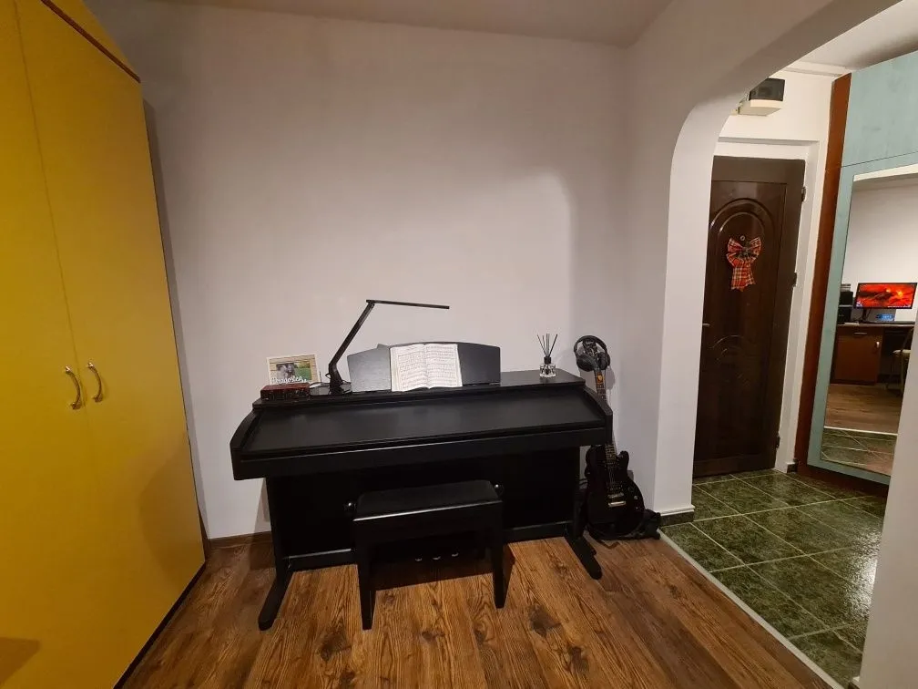 Inchiriez Garsoniera Micalaca (langa Lidl)