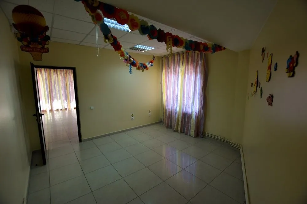 Vand spatiu comercial P+1E (160mp. )