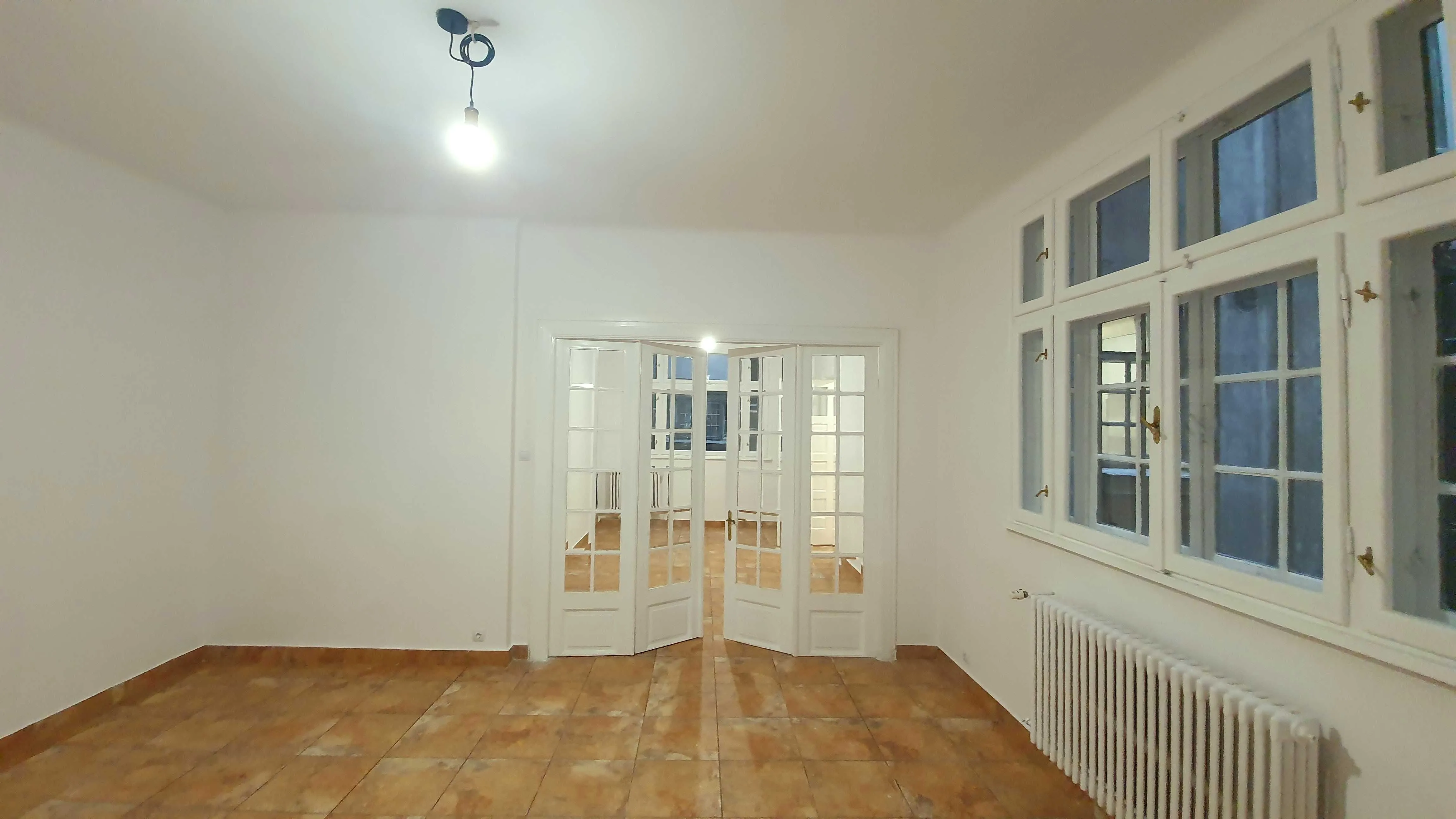 Spatiu Birou/Apartament Romana Ultracentral Intrare Separata
