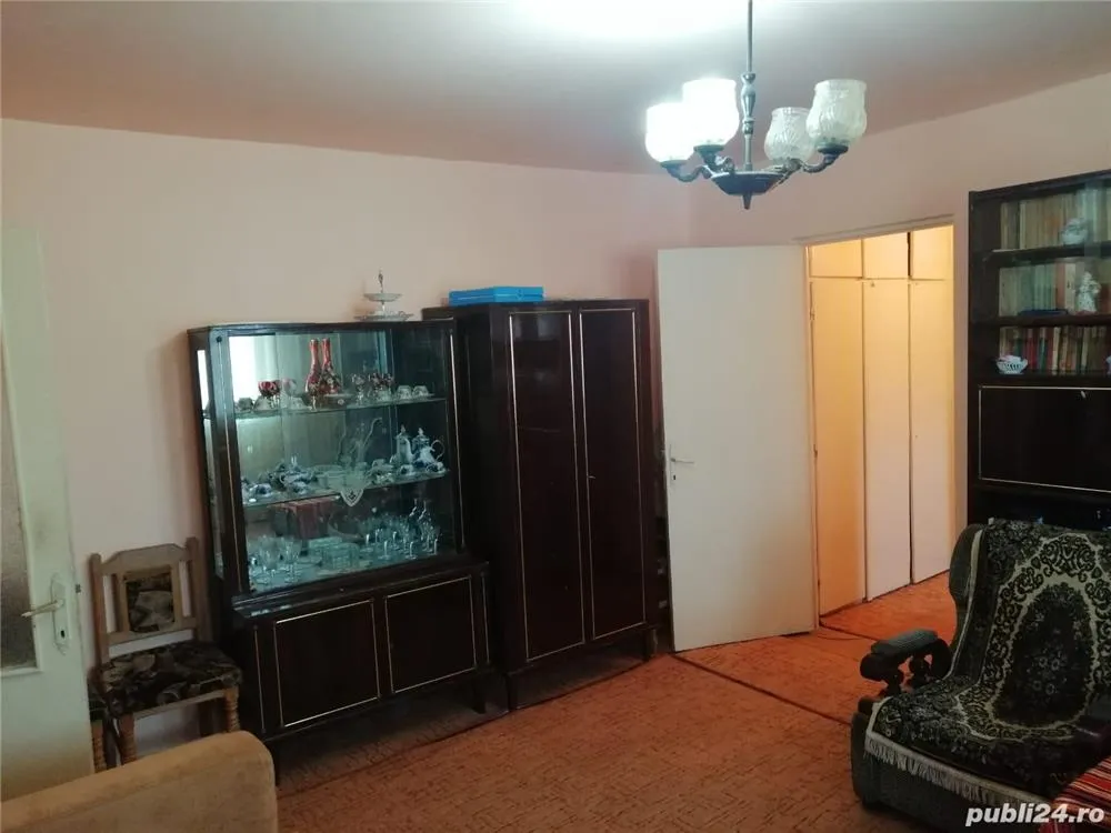 Persoana fizica vand apartament zona ultra-centrala in Alba Iulia