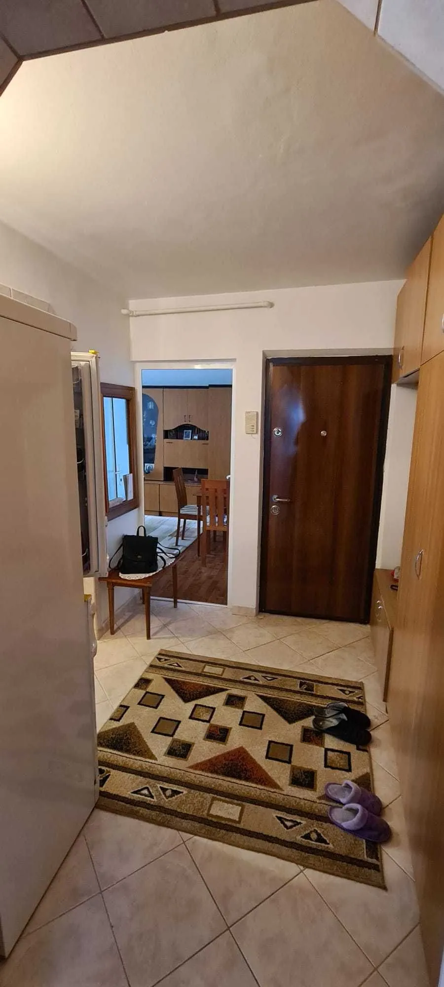 Apartament decomandat 2 camere de inchiriat