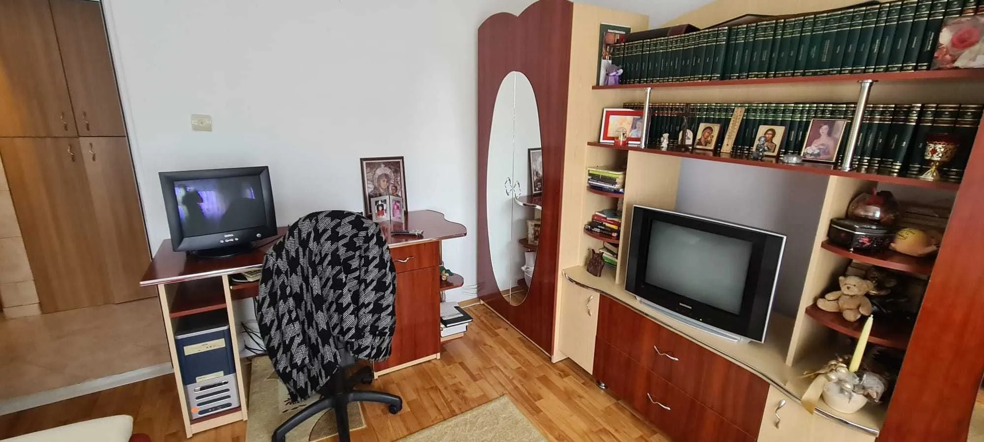 Apartament decomandat 2 camere de inchiriat